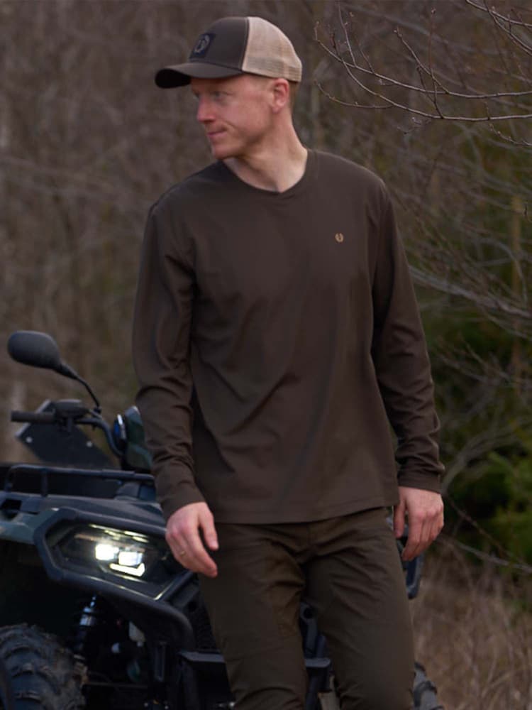 Stalker Technical Longsleeve T-shirt Men Fallow Brown, view: 1